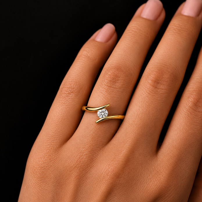 R00871 - 0.15 TCW Diamond Studded Gold Daily Were Rings