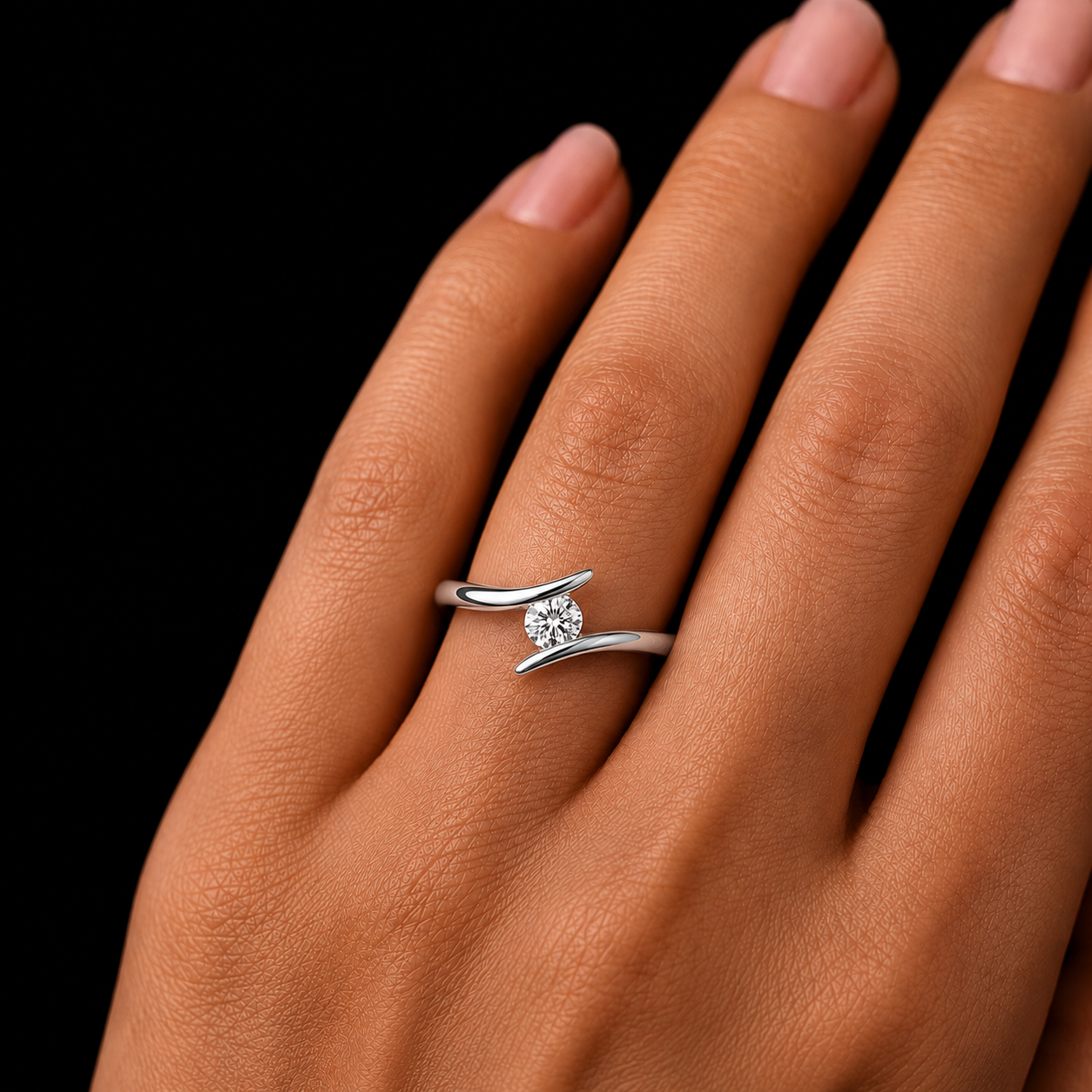 R00871 - 0.15 TCW Diamond Studded Gold Daily Were Rings